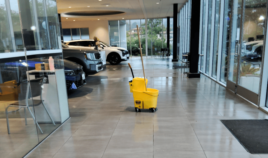 COMMERCIAL JANITORIAL SERVICES